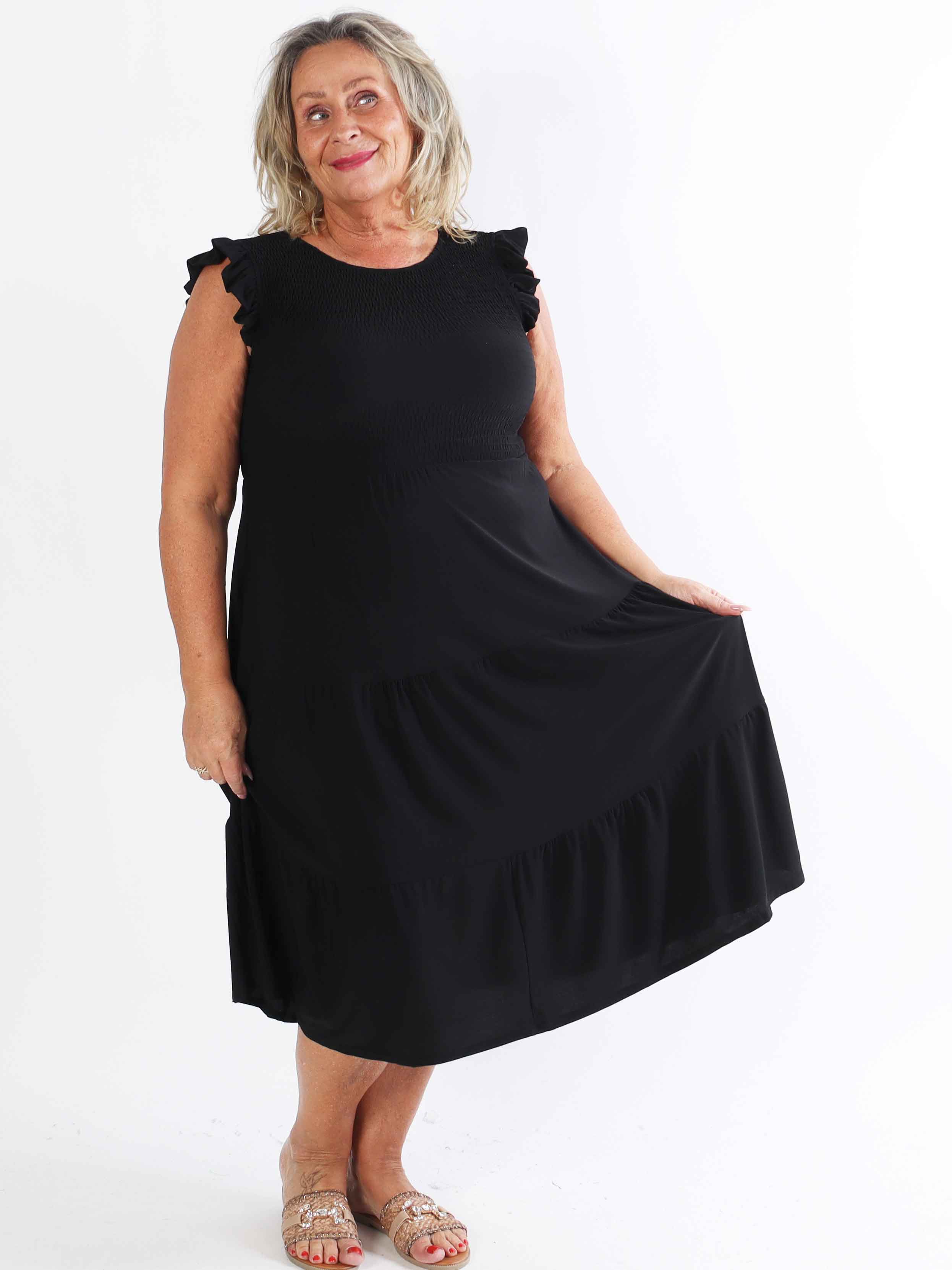 Kelly Sleeveless - Elastisk plus size-klänning med smockat bröst